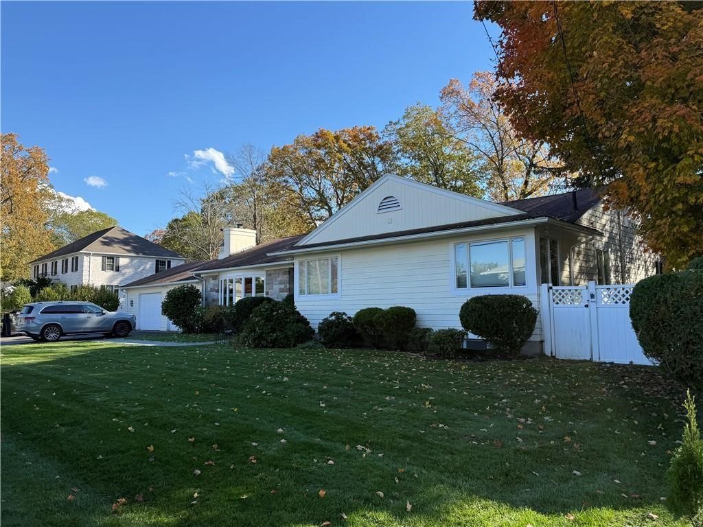 275 Meshanticut Valley Parkway