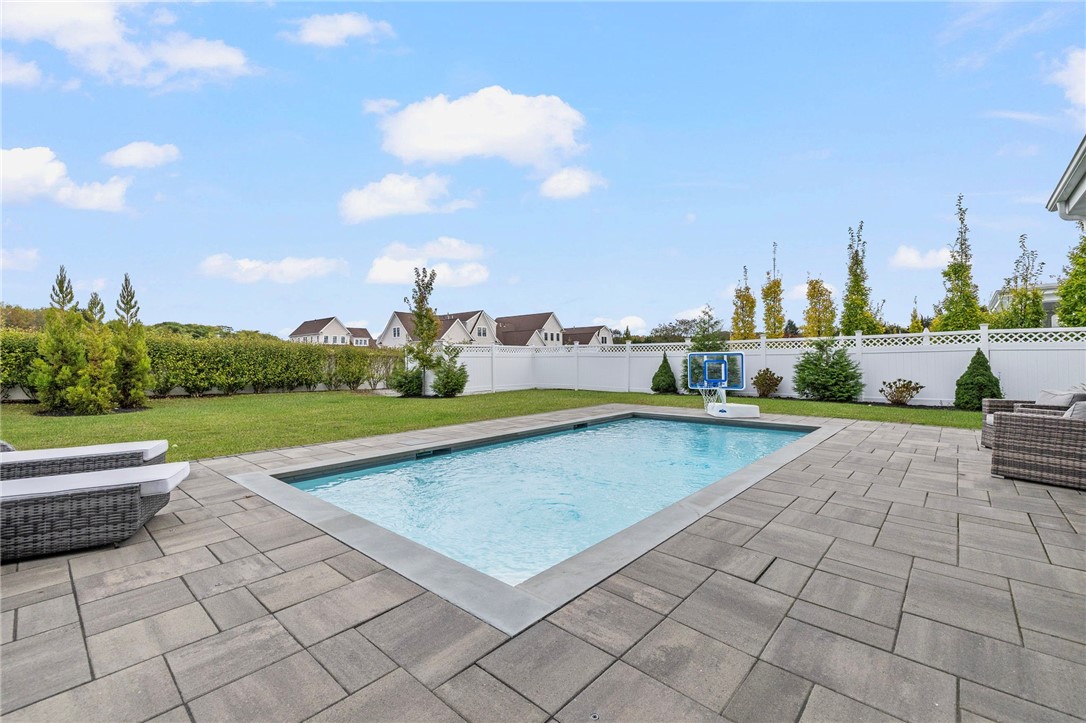 33 Carnegie Abbey Lane