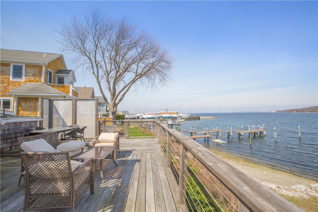 161 Narragansett Boulevard