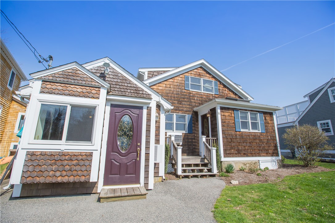 161 Narragansett Boulevard