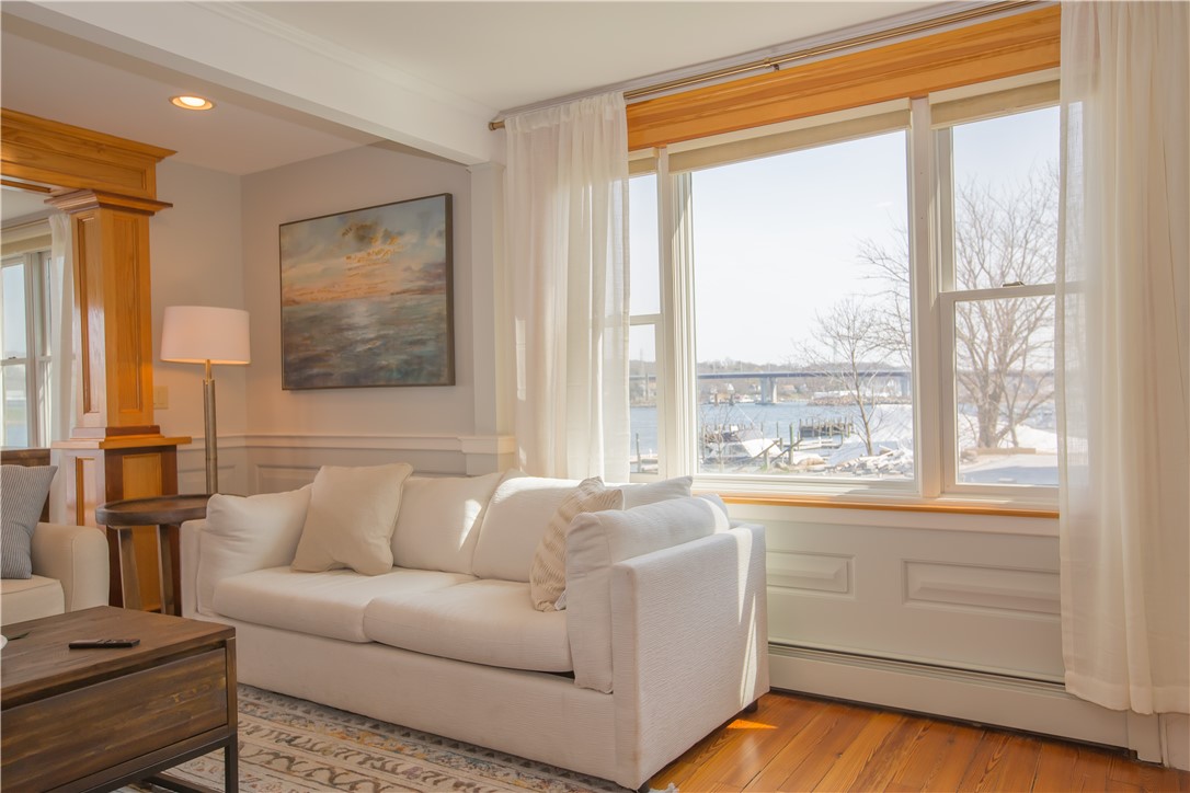 161 Narragansett Boulevard