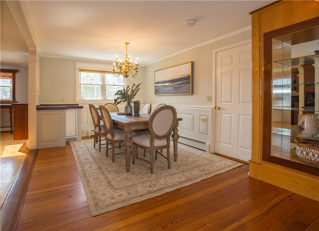 161 Narragansett Boulevard