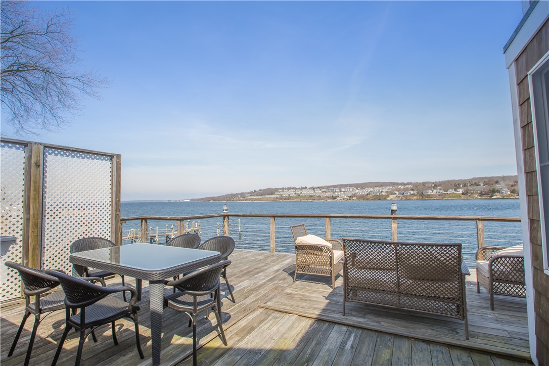 161 Narragansett Boulevard