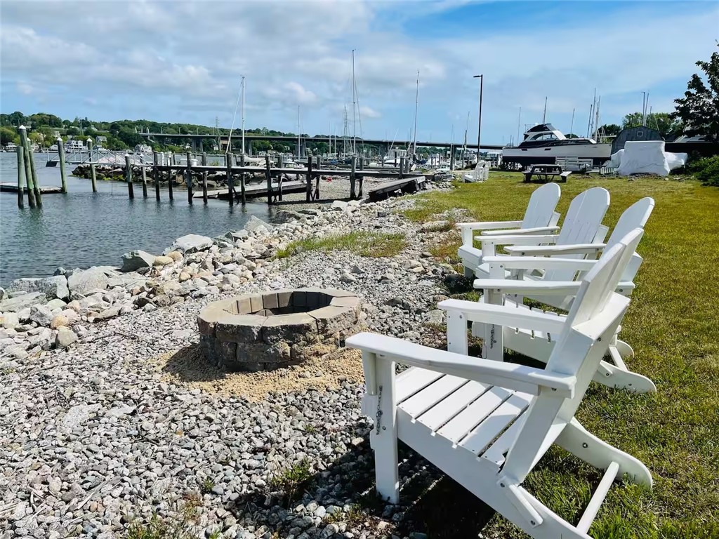 161 Narragansett Boulevard
