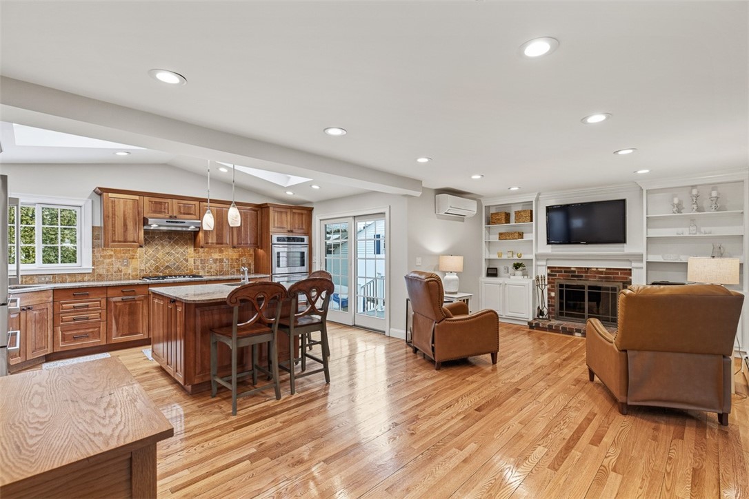 40 Weeden Avenue