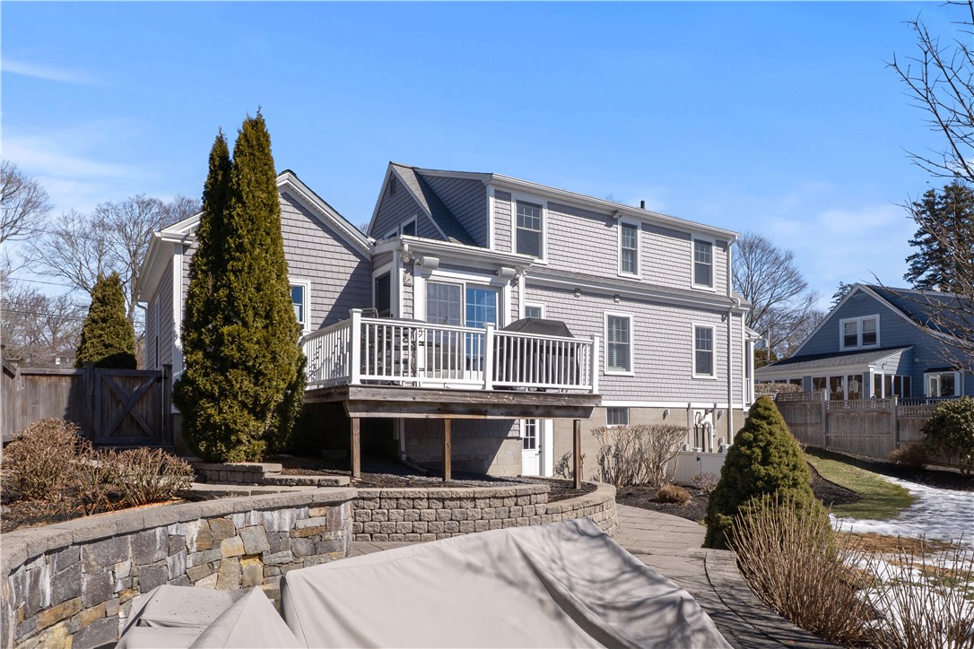 24 Hyland Avenue