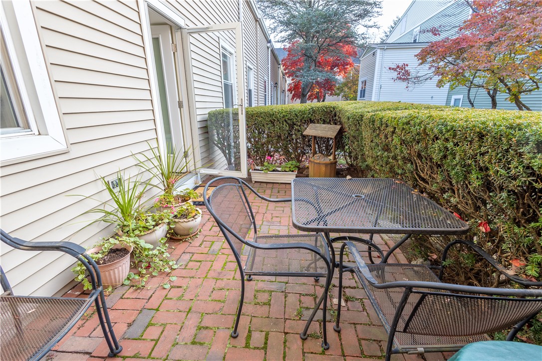 3524 West Shore Road 215