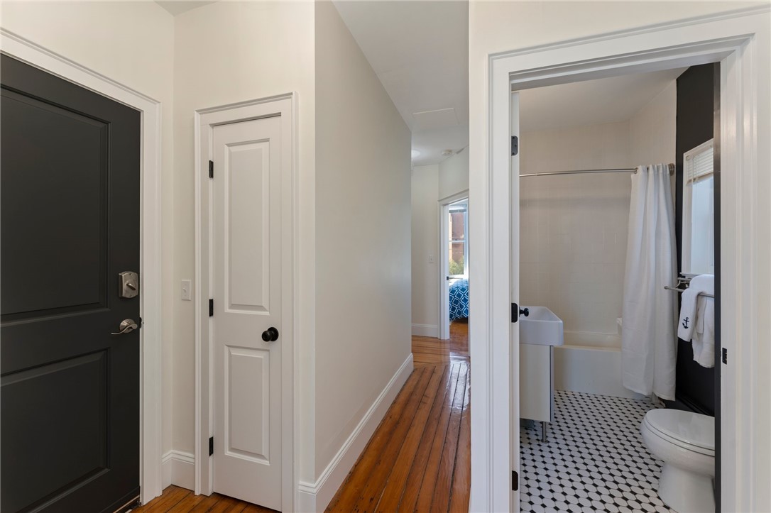 15 Narragansett Avenue 2