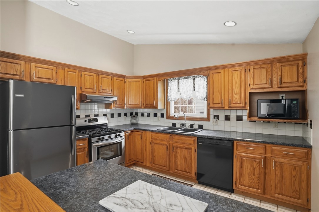 24 Sandy Lane