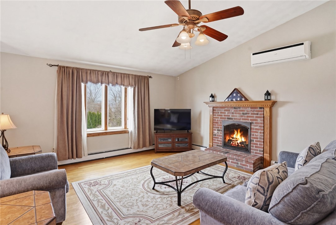 24 Sandy Lane