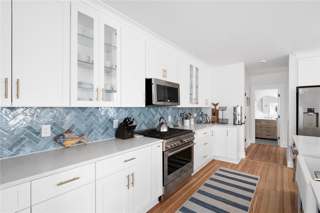 69 Connection Street