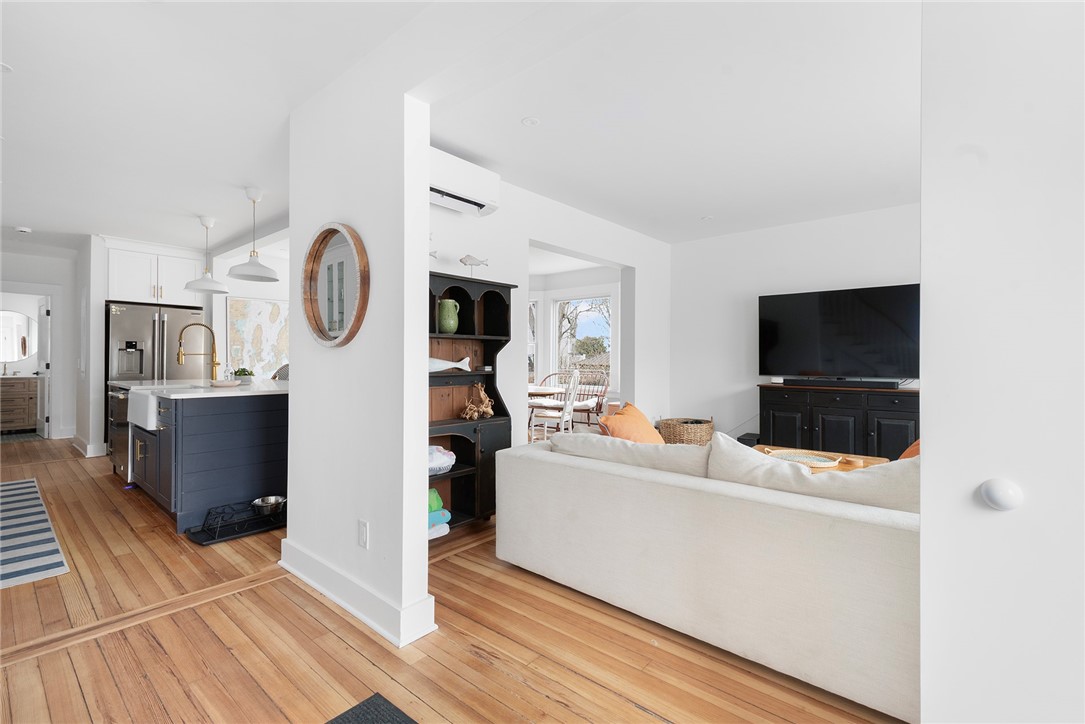 69 Connection Street