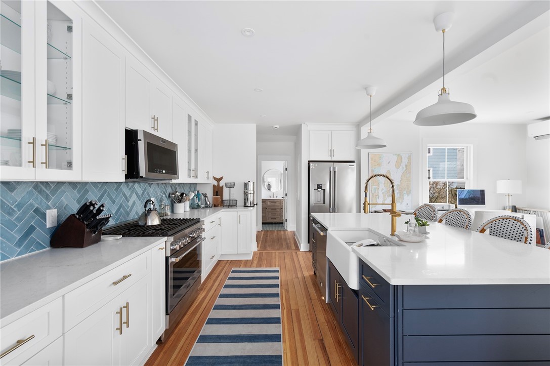 69 Connection Street