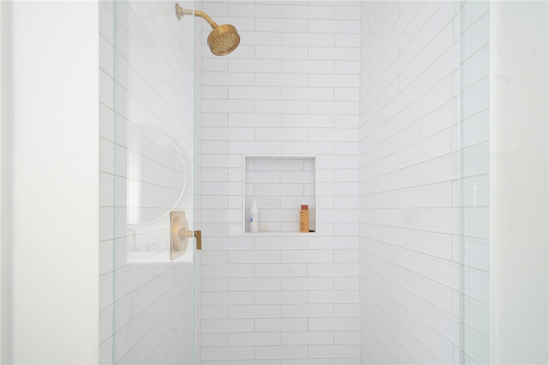 69 Connection Street