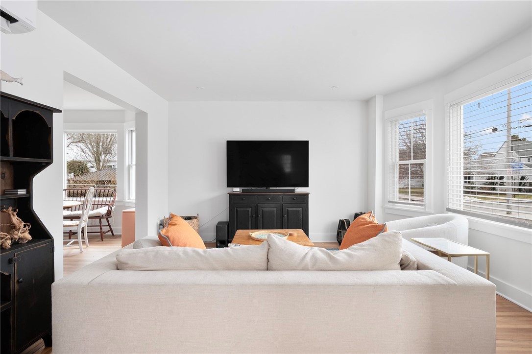 69 Connection Street