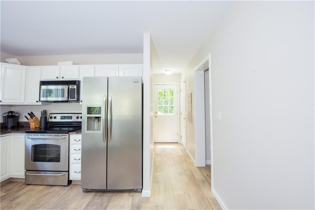 663 Aquidneck Avenue