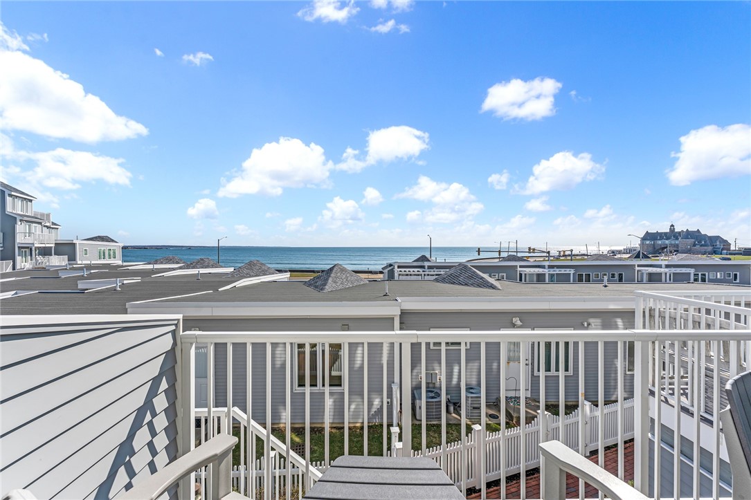 10 Pier Market Place 10