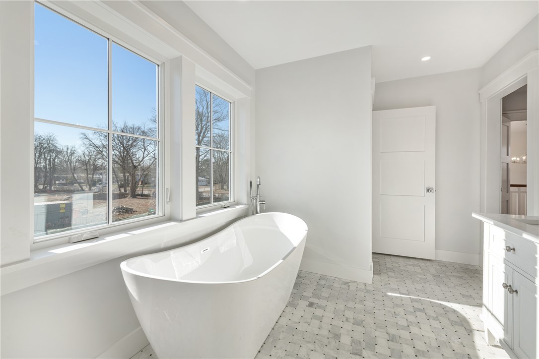 1 Knowlton Court