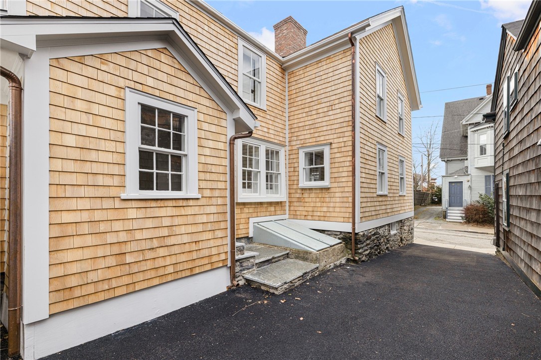 14 Sherman Street