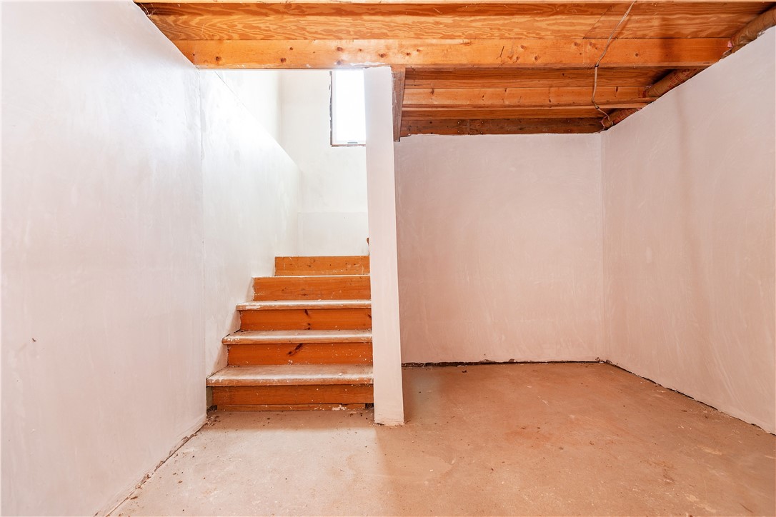 586 Child Street
