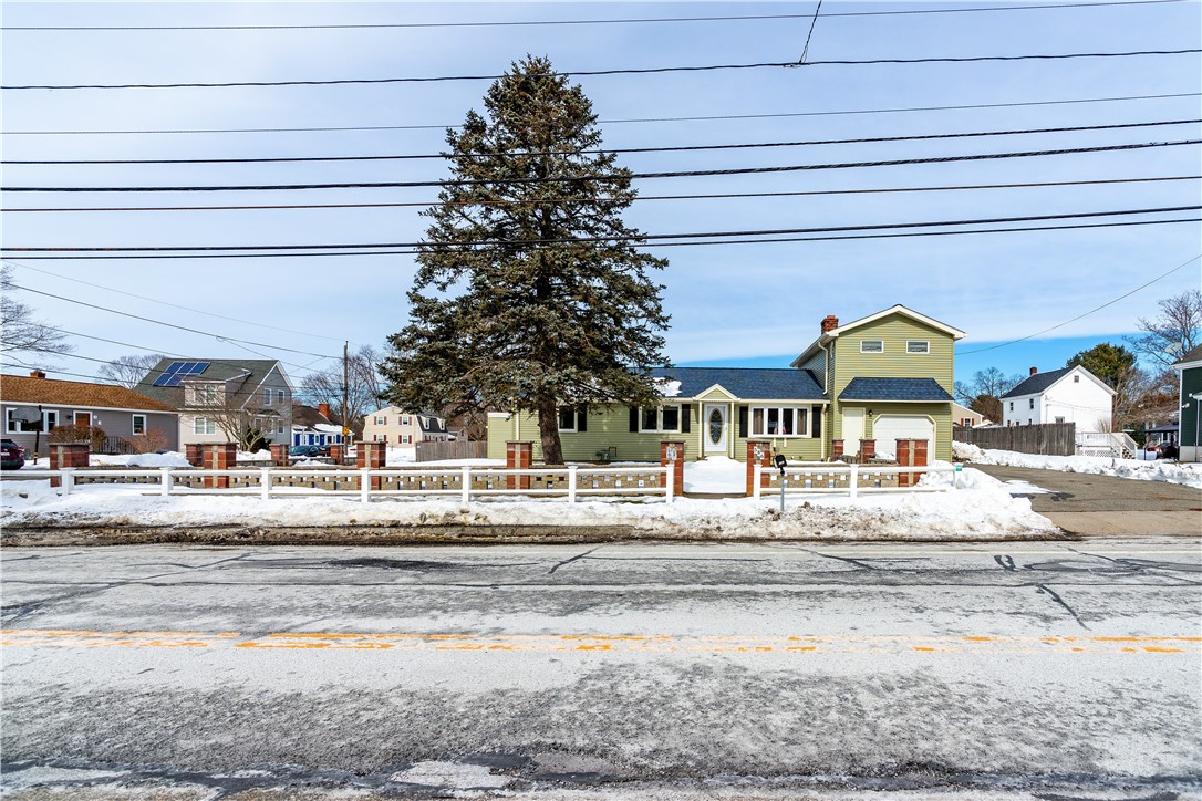 586 Child Street