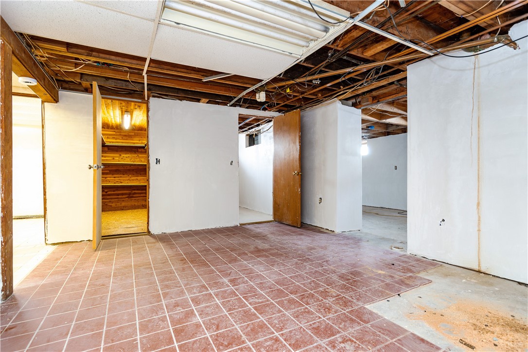 586 Child Street