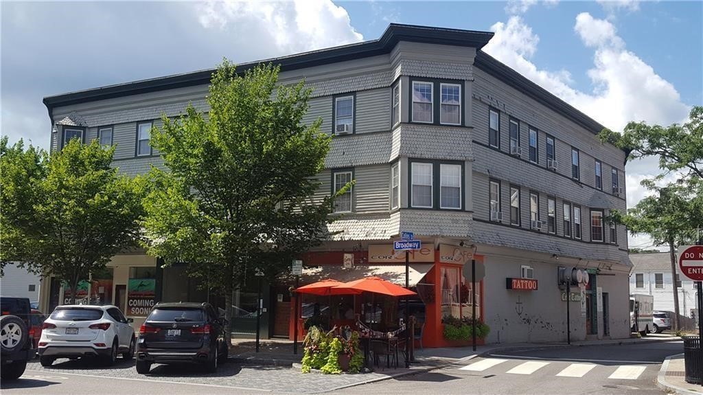 102 Broadway 2B