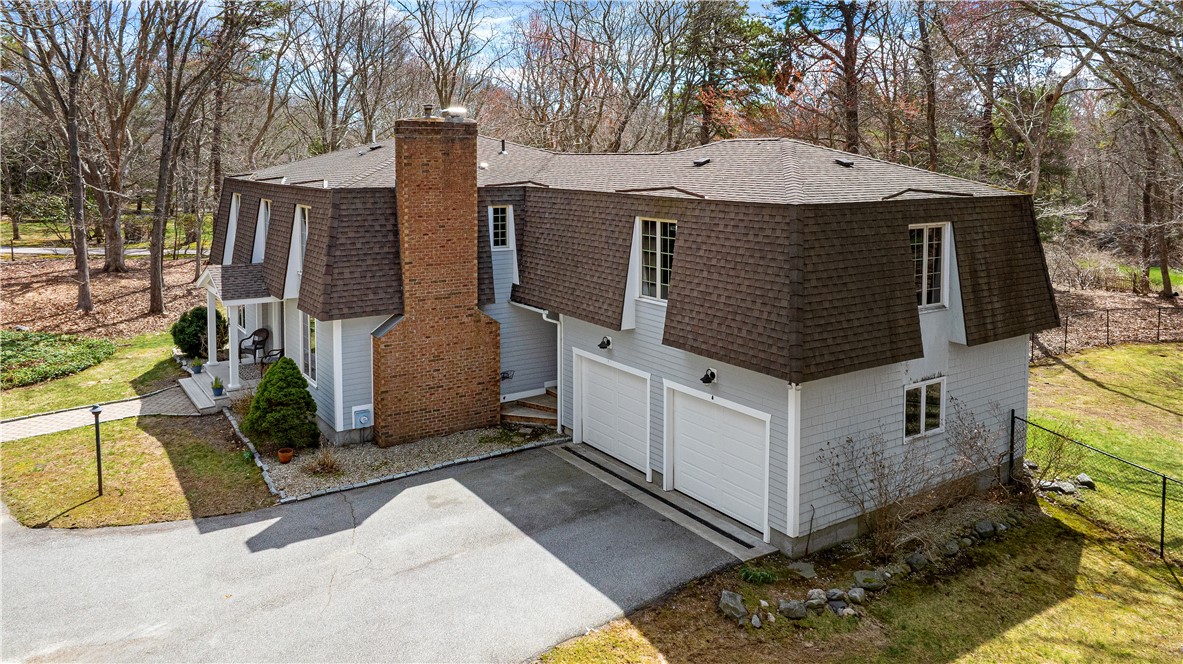 4 Intrepid Lane