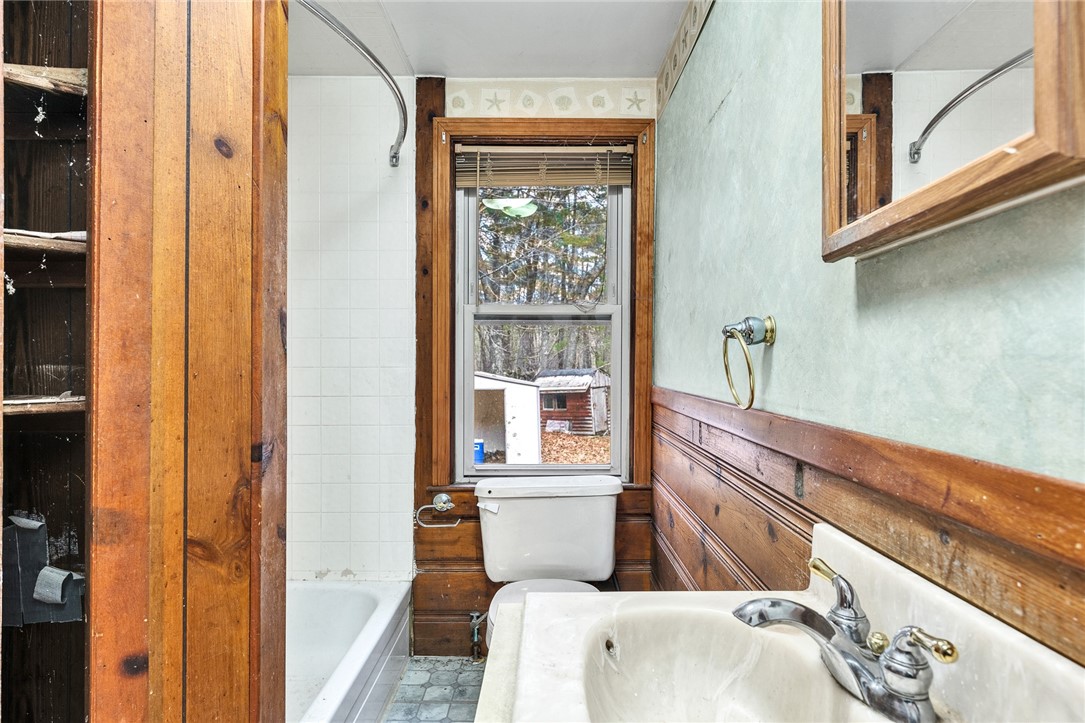 119 Breakheart Hill Road