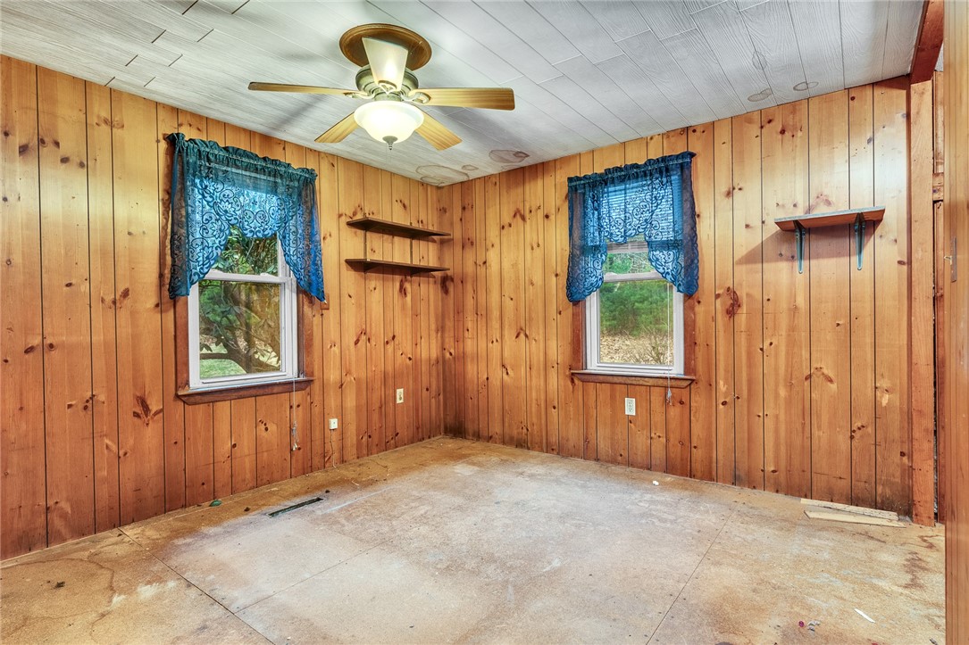 119 Breakheart Hill Road