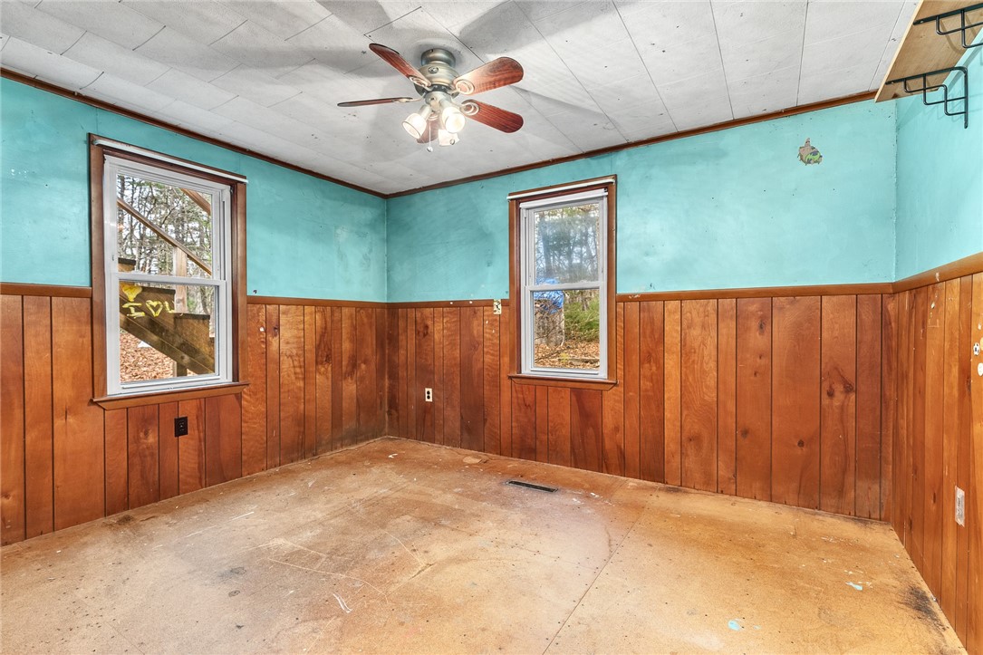 119 Breakheart Hill Road