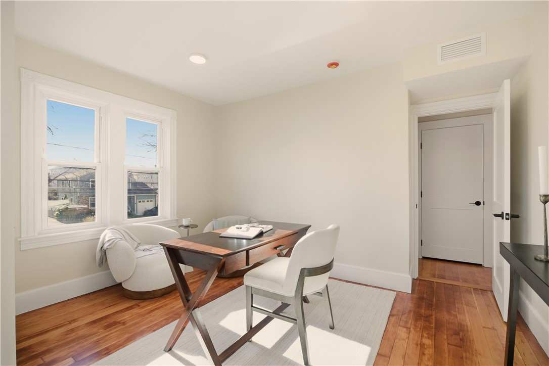 85 Bayview Avenue 2