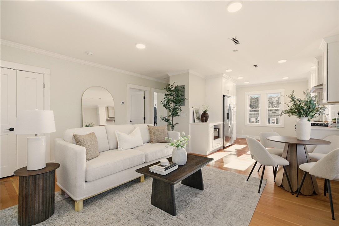 85 Bayview Avenue 2