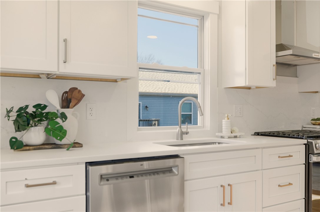85 Bayview Avenue 2