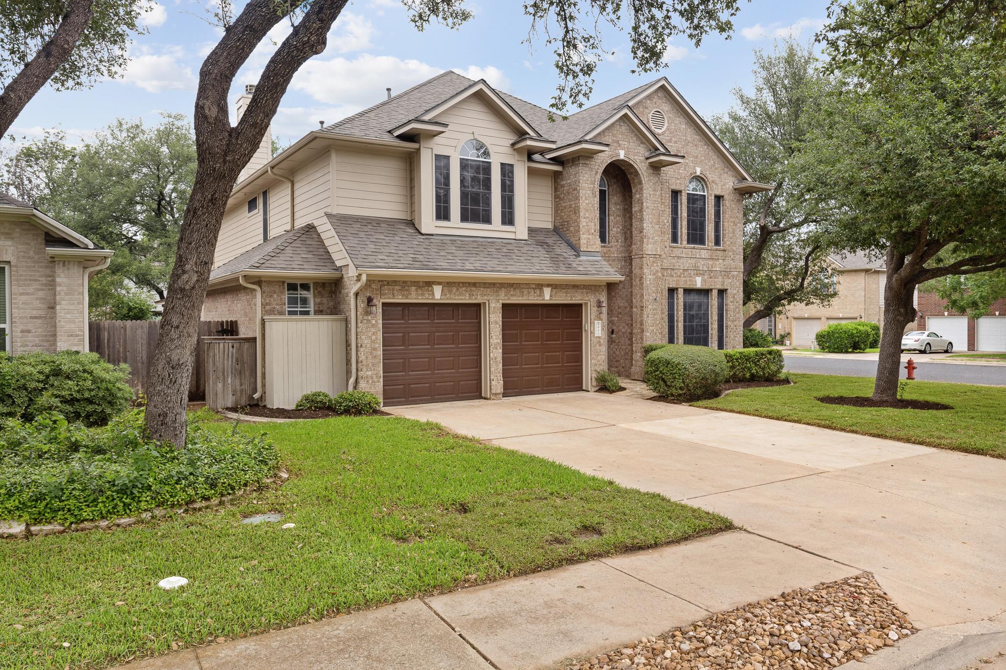 905 Brighton Bend LN