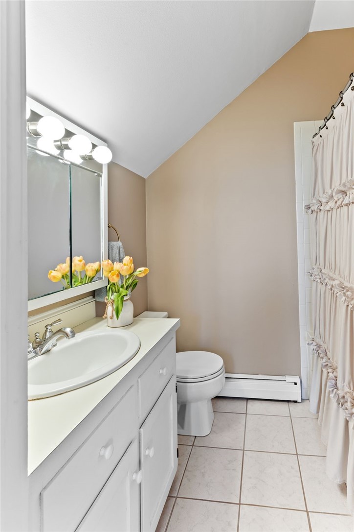 446 Bellevue Avenue 3