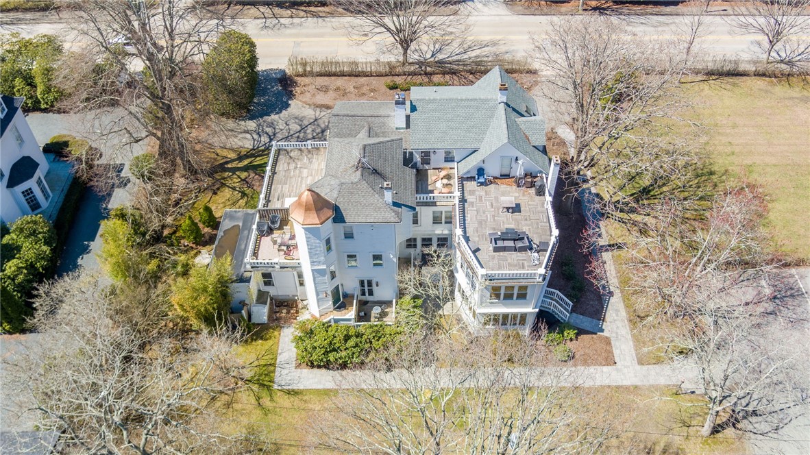 446 Bellevue Avenue 3