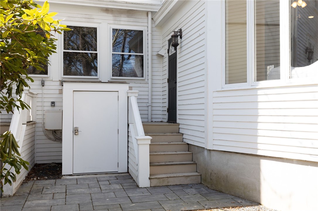 446 Bellevue Avenue 3