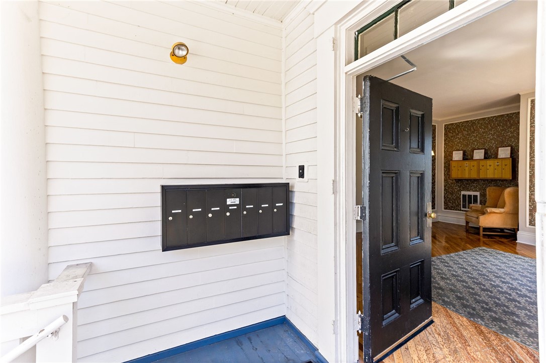 446 Bellevue Avenue 3