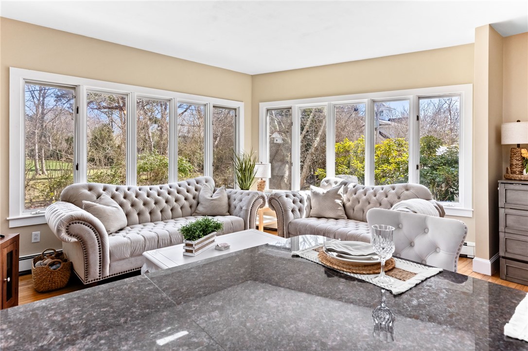 446 Bellevue Avenue 3