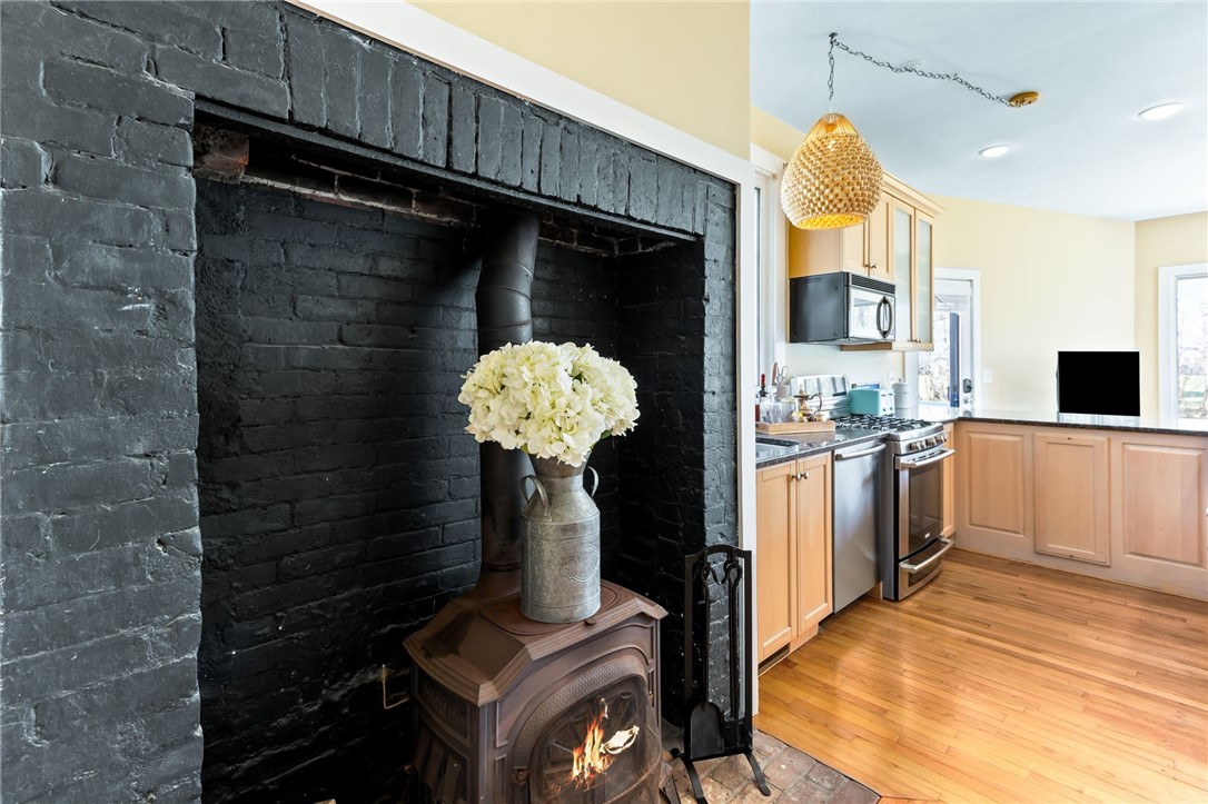 446 Bellevue Avenue 3