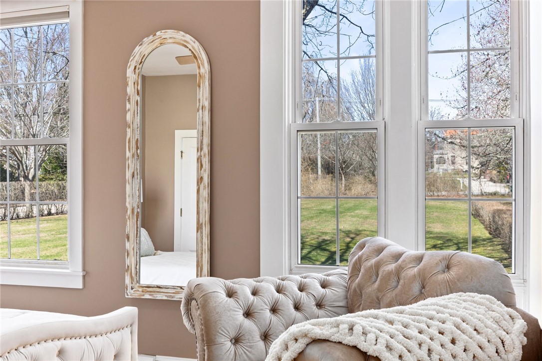 446 Bellevue Avenue 3