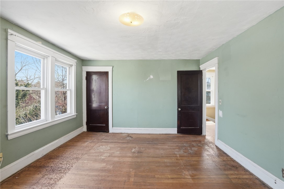 25 Talbot Manor