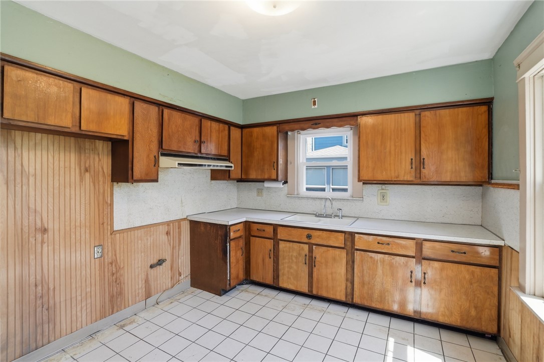 25 Talbot Manor