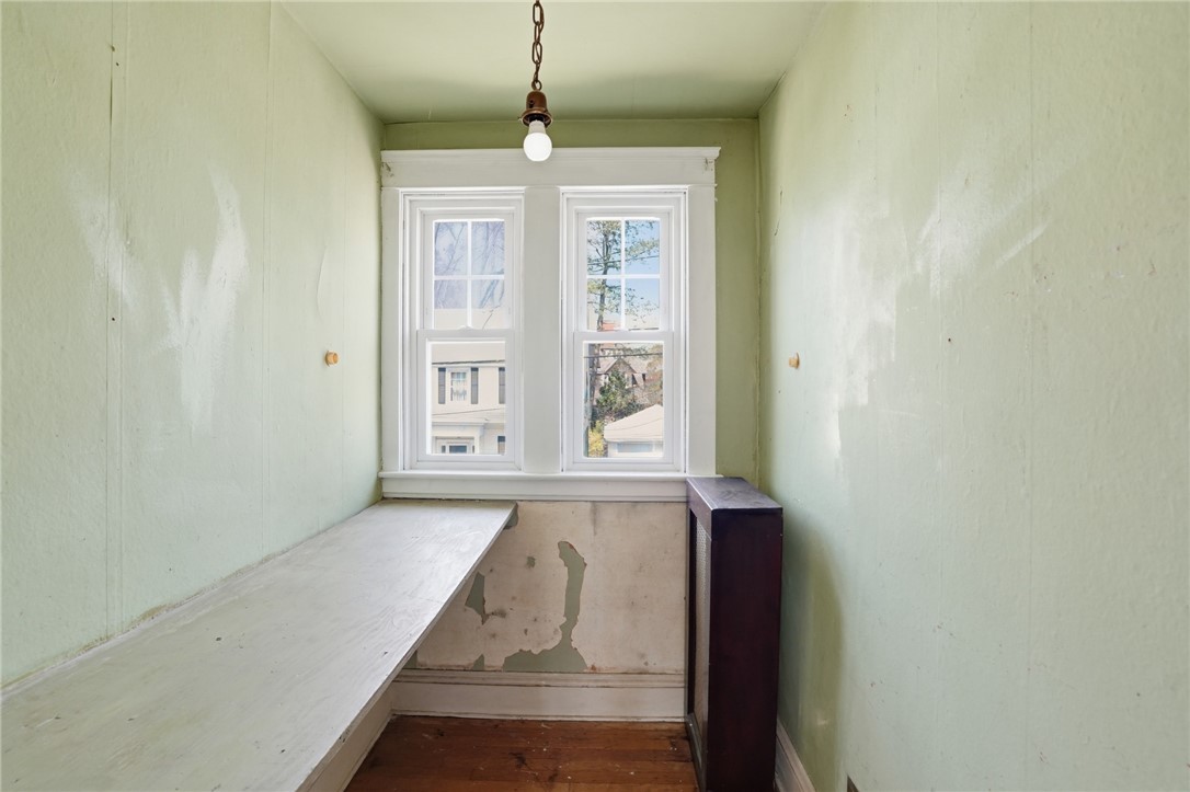 25 Talbot Manor