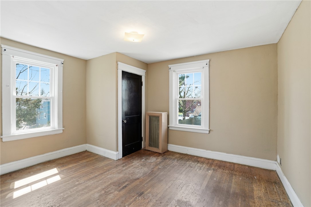 25 Talbot Manor