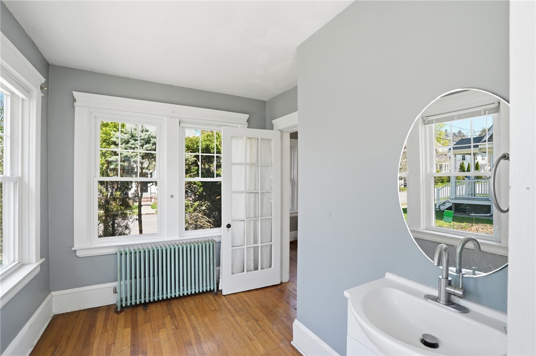 25 Talbot Manor