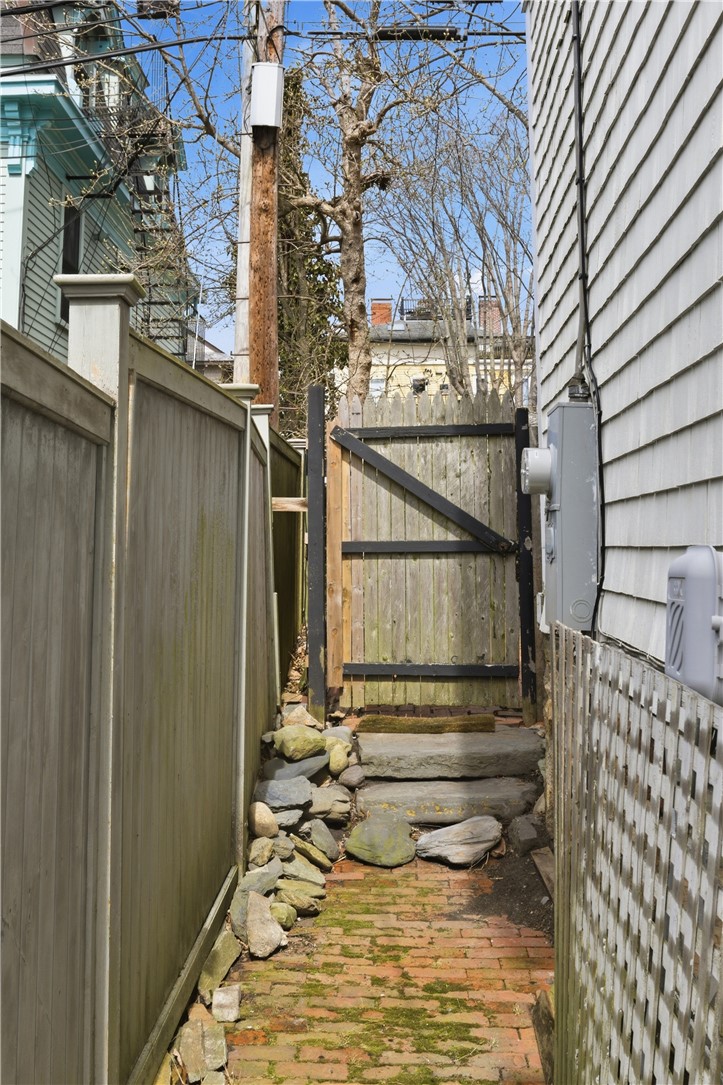 60 Prospect Hill Street