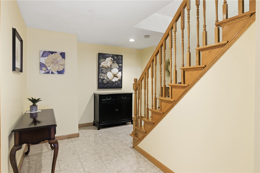 73 Regent Court