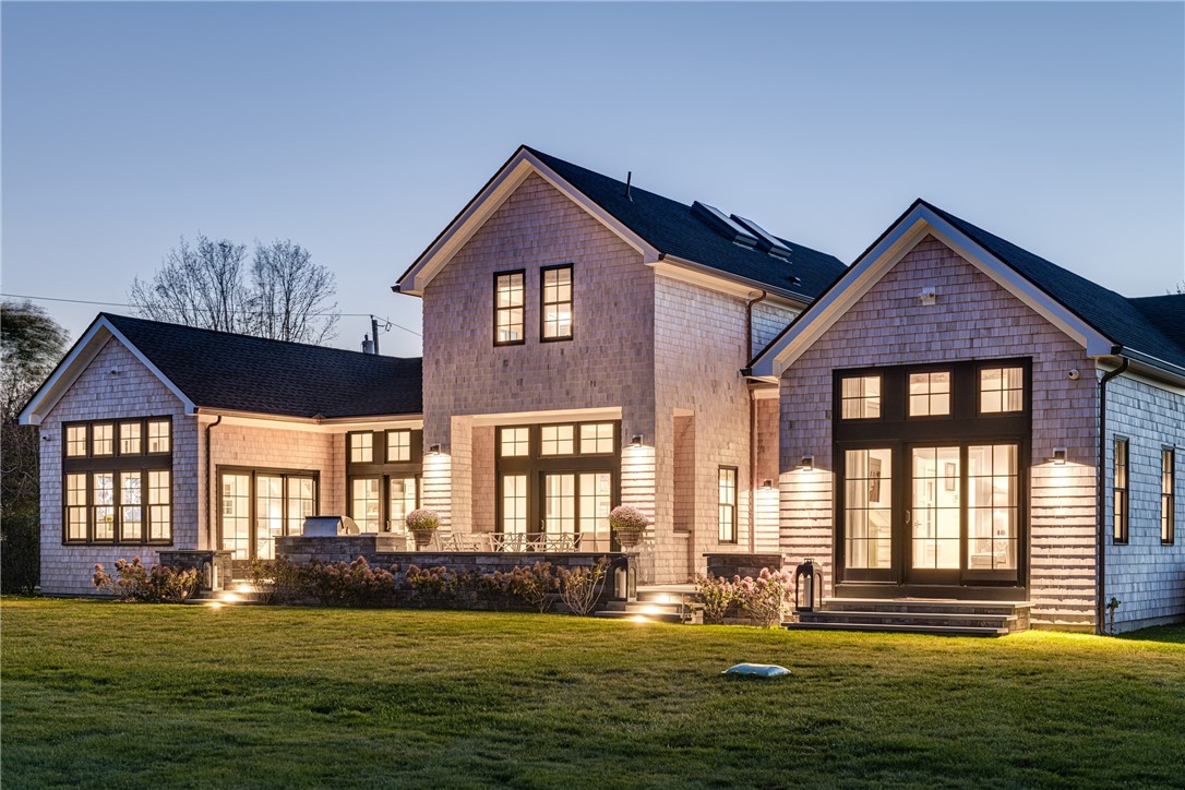 424 Third Beach Road